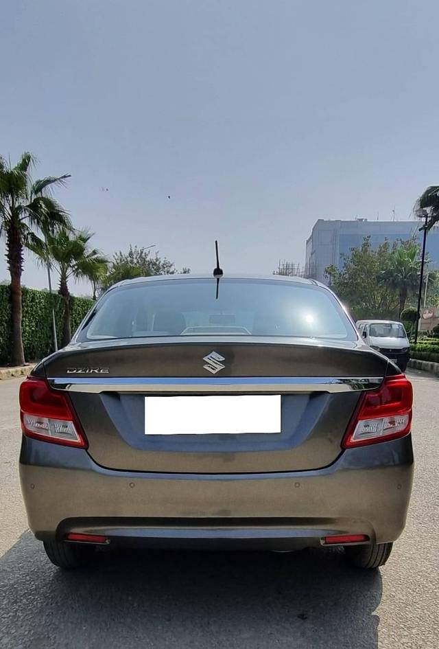 https://images10.gaadi.com/usedcar_image/4221550/original/processed_2b54cdeed80a62d0a9518f052ce76a7c.jpg?imwidth=6401