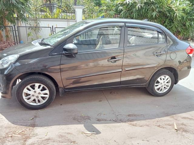 https://images10.gaadi.com/usedcar_image/4221554/original/d2078354c6dbc19ed5d9919f26a6a542.jpg?imwidth=6402