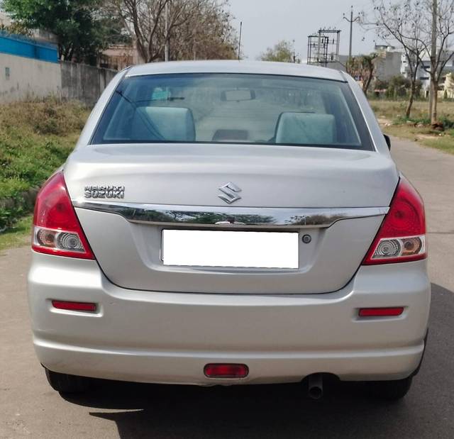 https://images10.gaadi.com/usedcar_image/4221621/original/processed_b480b730c8e351e7f9ac4c418bb2d3b6.jpg?imwidth=6402