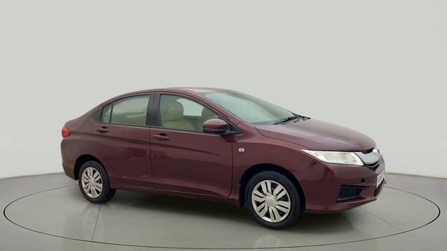 https://images10.gaadi.com/usedcar_image/4221644/original/2e2993f5f31218cb57c1048d71a2475b.jpg?imwidth=6400