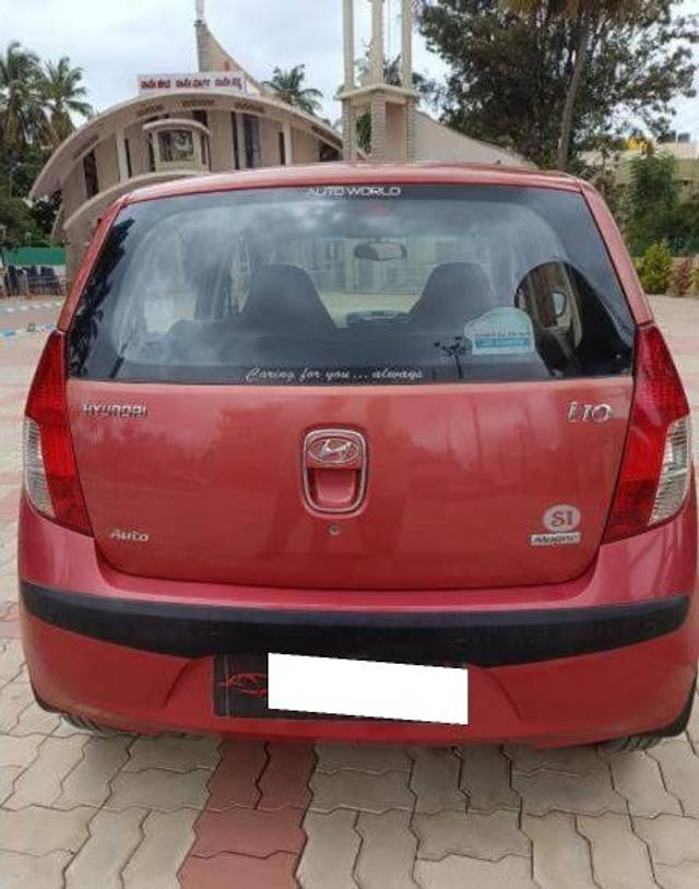 https://images10.gaadi.com/usedcar_image/4221645/original/processed_4b15b6f4d01bfefba2b4eed190975889.jpg?imwidth=6402