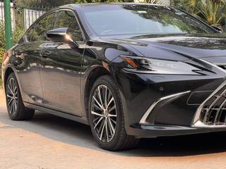 Lexus ES Lexus ES 300h Luxury