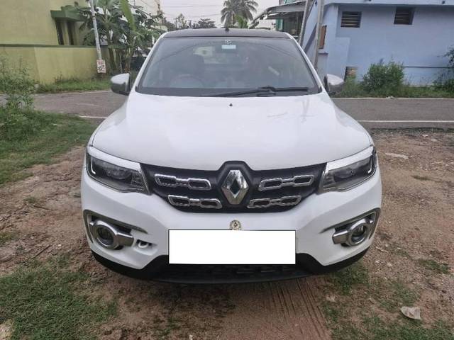 https://images10.gaadi.com/usedcar_image/4221691/original/processed_d1d326b0-e91f-4db3-95de-d6ef5fe11acd.jpg?imwidth=6402