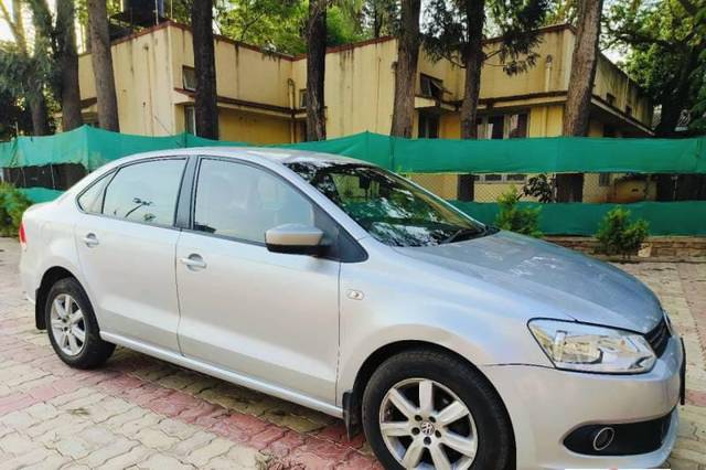 https://images10.gaadi.com/usedcar_image/4221718/original/e6cfc7774595b00947310bb80ac6bafa.jpg?imwidth=6400