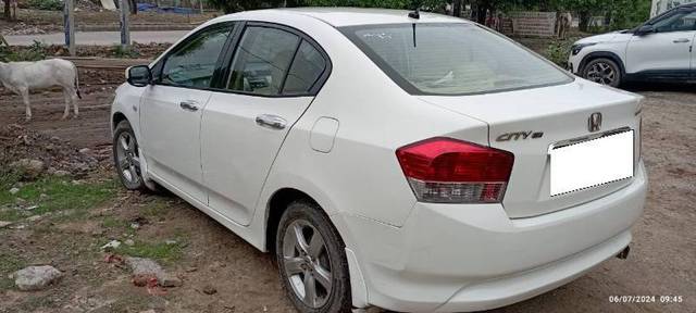 https://images10.gaadi.com/usedcar_image/4221727/original/e1d20a06bf88aff01b0a286c04deb24d.jpeg?imwidth=6401