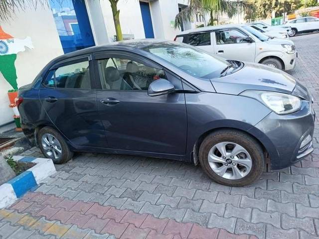 https://images10.gaadi.com/usedcar_image/4221736/original/processed_d4920c9e-65bd-43c5-9195-bd316f0efc14.jpg?imwidth=6400