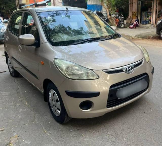 https://images10.gaadi.com/usedcar_image/4221744/original/109d94a8ddd7025aac483a737bad843d.jpg?imwidth=6400