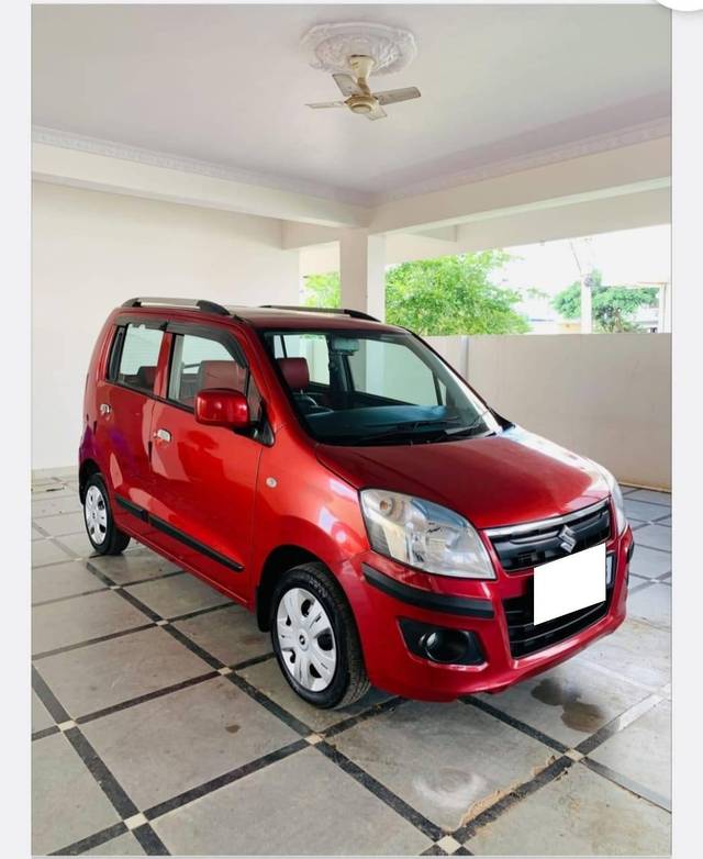 https://images10.gaadi.com/usedcar_image/4221774/original/processed_4bdcc5e70d376d4a6fe0f4f834fe6ac8.jpg?imwidth=6400