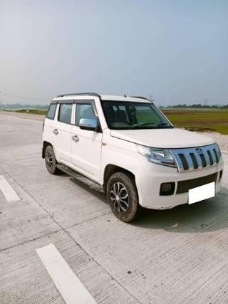 Mahindra TUV 300 2015-2019 Mahindra TUV 300 T6