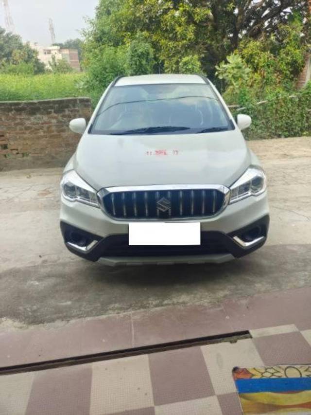 https://images10.gaadi.com/usedcar_image/4221796/original/processed_8ec04280-e919-407a-beb8-1e4fa138d223.jpg?imwidth=6400