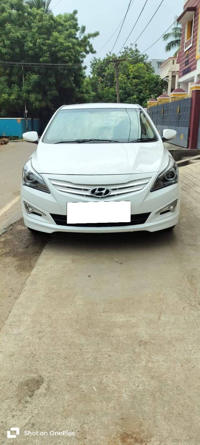 https://images10.gaadi.com/usedcar_image/4221996/original/processed_bb8b78158e671e35f8c96a001d2a771e.jpg?imwidth=6400