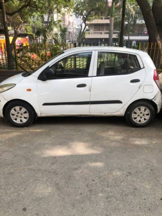 https://images10.gaadi.com/usedcar_image/4222023/original/d598ec6ded3229488965e75f7f332ebe.jpeg?imwidth=6402