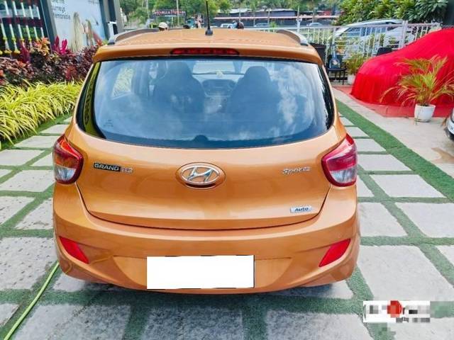 https://images10.gaadi.com/usedcar_image/4222041/original/processed_22ba8e35586c2096bc46538bcc166984.jpg?imwidth=6402