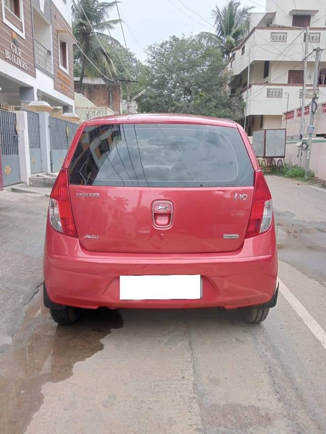 https://images10.gaadi.com/usedcar_image/4222108/original/processed_7224062b6ff22e43c7b8988601baa60c.jpg?imwidth=6402