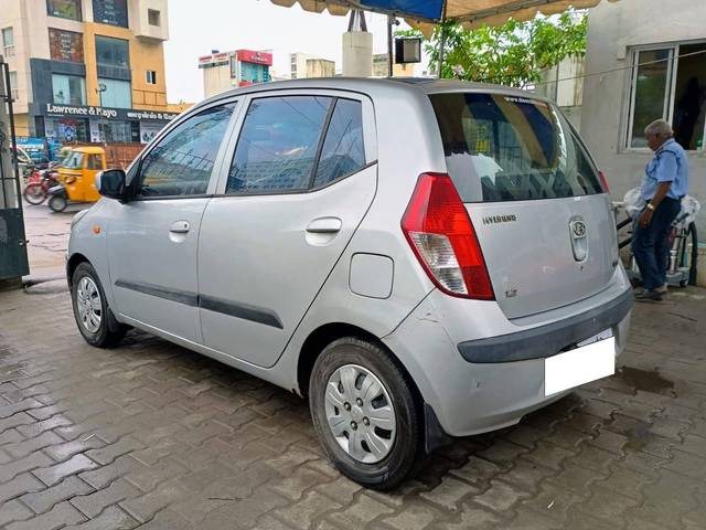 https://images10.gaadi.com/usedcar_image/4222249/original/processed_889328fc6adfa413304243cbc6743e9a.jpeg?imwidth=6401