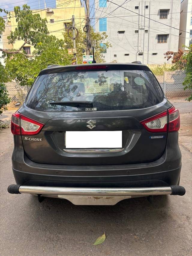 https://images10.gaadi.com/usedcar_image/4222253/original/processed_f3e3d0200c73b5795fc17573bf115ff1.jpg?imwidth=6401