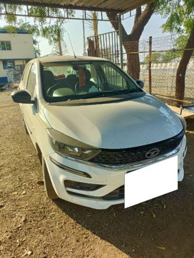 https://images10.gaadi.com/usedcar_image/4222254/original/processed_46cc4059-028c-4015-b359-6a7d705c2a58.jpg?imwidth=6401