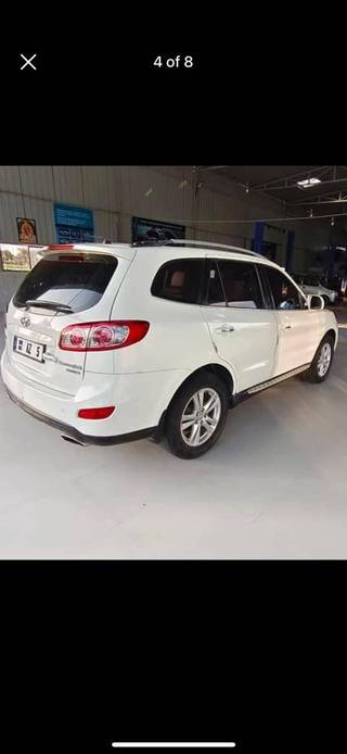 Hyundai Santa Fe 2009-2013 Hyundai Santa Fe 4X4