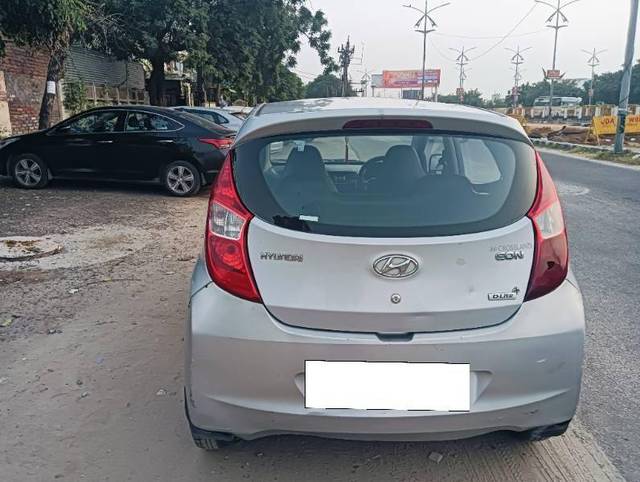 https://images10.gaadi.com/usedcar_image/4222430/original/0c3dce3af74b4e40fec01795afbd2329.jpg?imwidth=6401