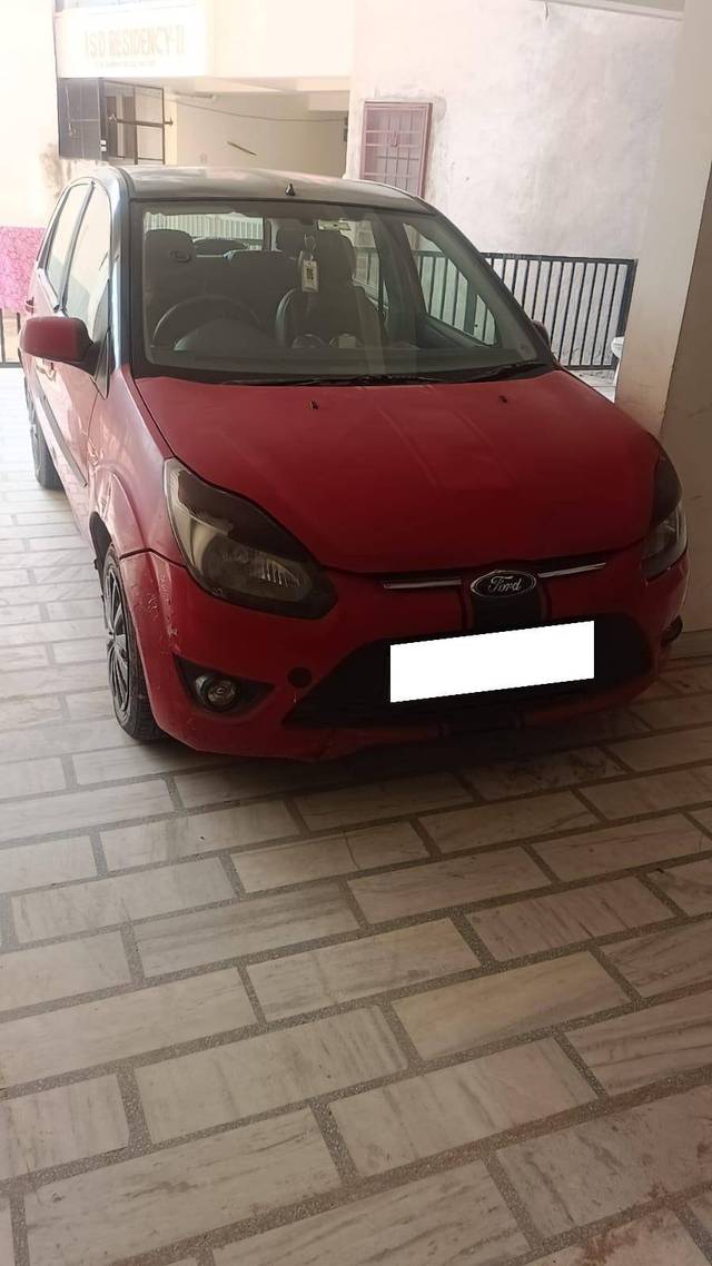 https://images10.gaadi.com/usedcar_image/4222543/original/d1f1d88d6ce46d6f76ab019f098d1e4f.jpg?imwidth=6402