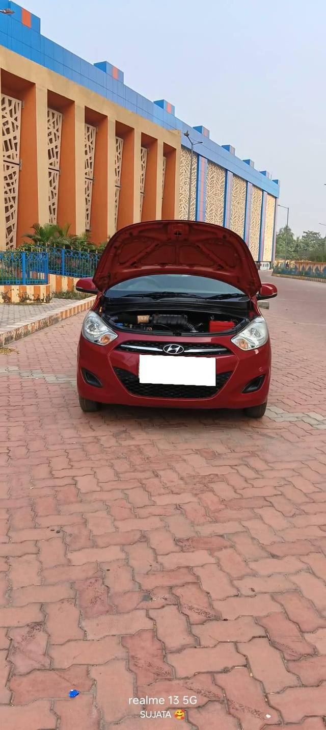 https://images10.gaadi.com/usedcar_image/4222545/original/processed_01e63cb0ab8c21df1d730756ed6ba858.jpg?imwidth=6400