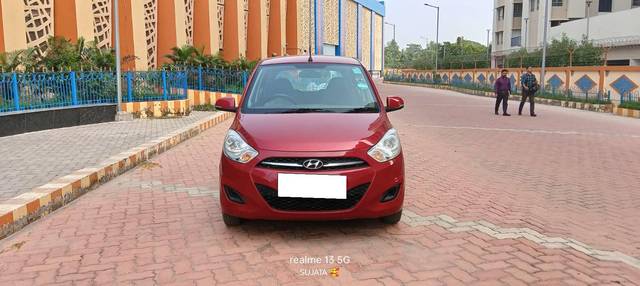 https://images10.gaadi.com/usedcar_image/4222545/original/processed_d23efc7729be52f3f21531773a9515f9.jpg?imwidth=6400