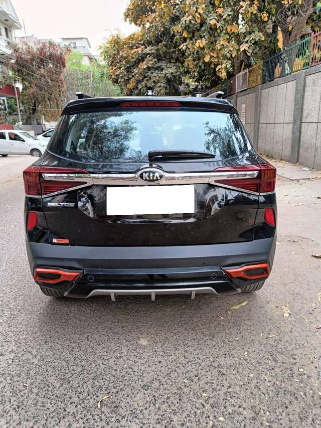 https://images10.gaadi.com/usedcar_image/4222591/original/processed_2c6e25e6596bfe142c562acc3d42c351.jpeg?imwidth=6402