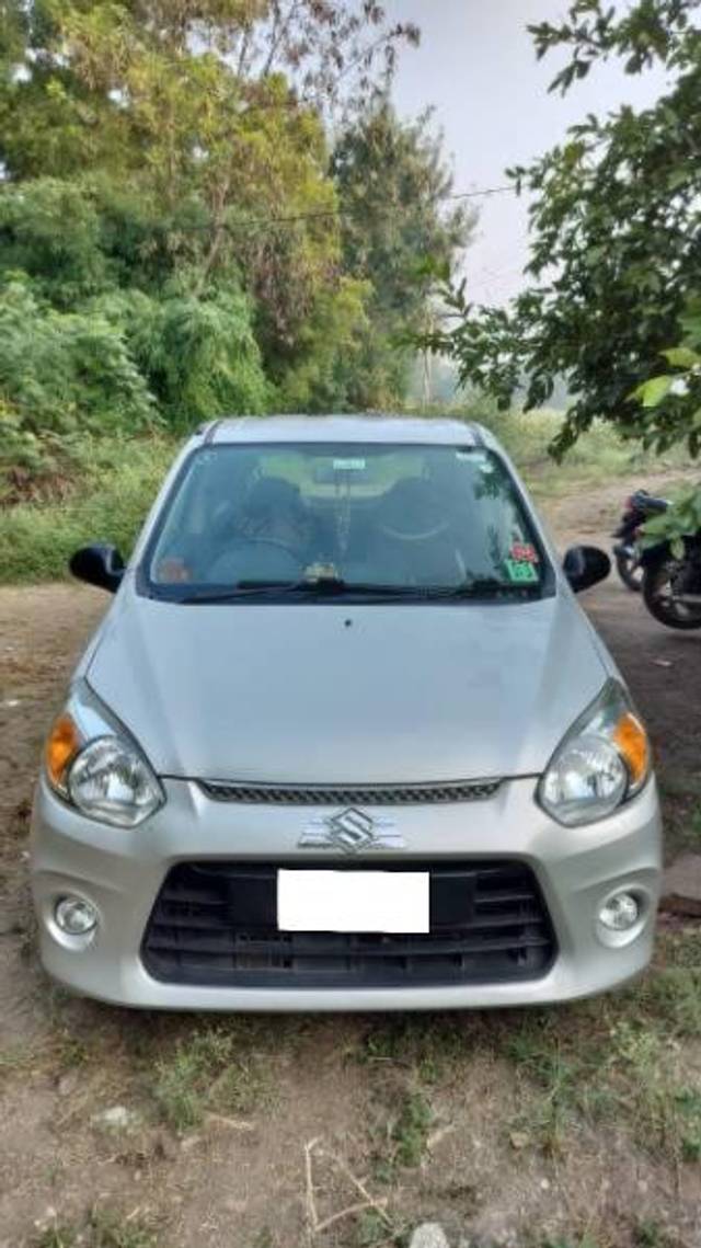 https://images10.gaadi.com/usedcar_image/4222782/original/processed_50ab02c0-b18c-447f-bb15-6fb91911696a.jpg?imwidth=6402