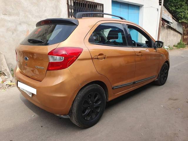 https://images10.gaadi.com/usedcar_image/4222798/original/processed_915a6644e14dca6ffe30af0a010a0324.jpg?imwidth=6401