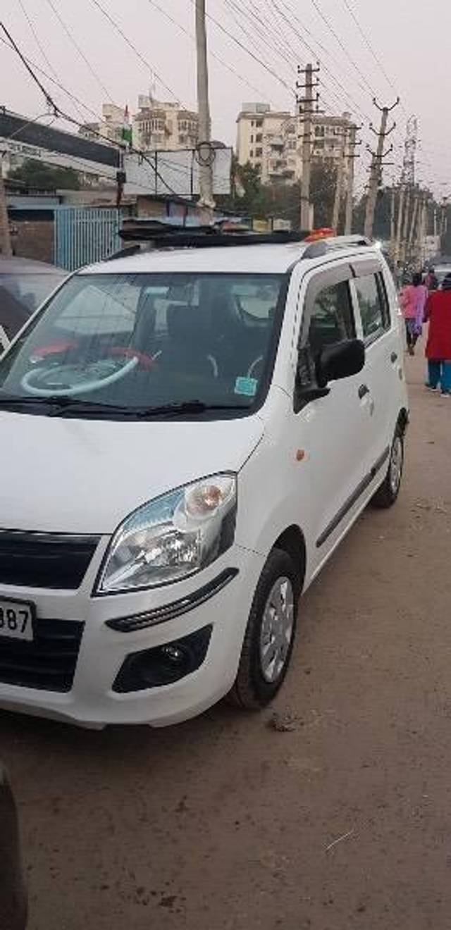 https://images10.gaadi.com/usedcar_image/4222966/original/processed_d0b25458-188b-4986-9e36-fc3b457cd690.jpg?imwidth=6400