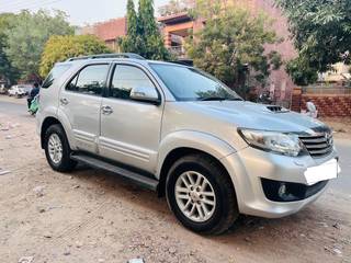 Toyota Fortuner 2011-2016 Toyota Fortuner 4x4 MT