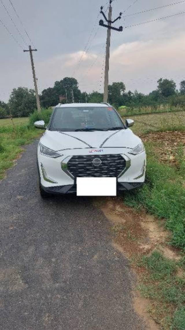 https://images10.gaadi.com/usedcar_image/4223058/original/processed_bc01b60b-d868-4b41-b3a9-fc0dc2ae9a32.jpg?imwidth=6400