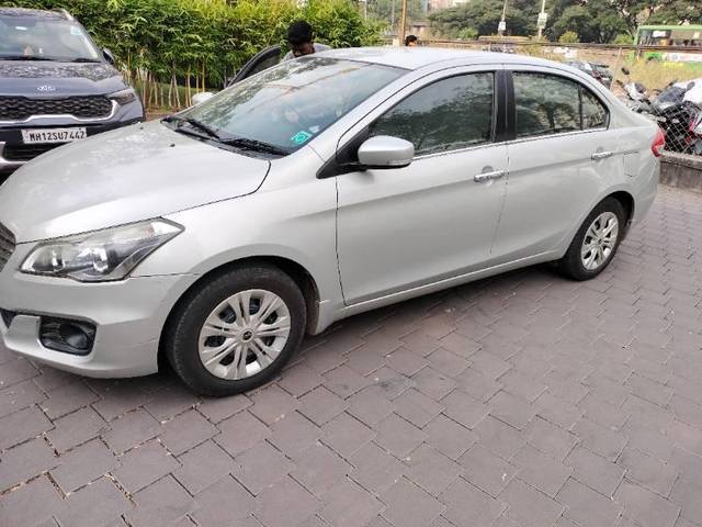 https://images10.gaadi.com/usedcar_image/4223076/original/processed_8d469986-a031-4c14-b6fc-29a85366ad91.jpg?imwidth=6402