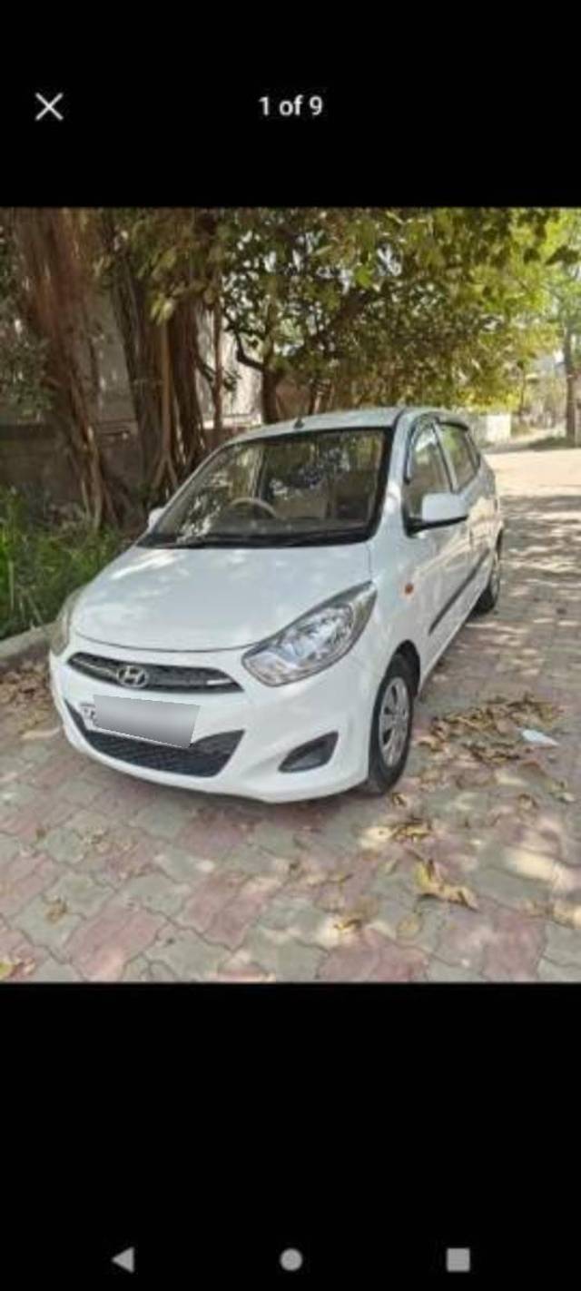 https://images10.gaadi.com/usedcar_image/4223165/original/processed_5890477b-612b-419f-a933-11c28bf9d210.jpg?imwidth=6400