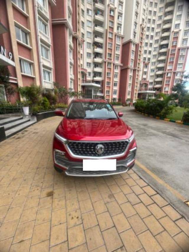 https://images10.gaadi.com/usedcar_image/4223172/original/93bd7f52b1ccf934be46fd6478cfe49a.jpeg?imwidth=6400