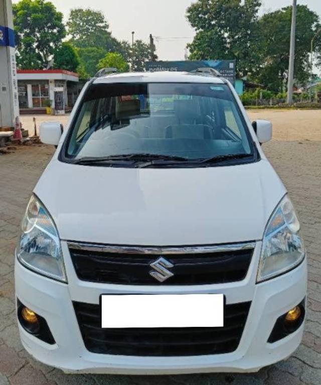 https://images10.gaadi.com/usedcar_image/4223194/original/processed_46c8d080-4ce1-4b9b-a1aa-0ee2d8045483.jpg?imwidth=6400