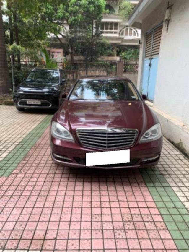 https://images10.gaadi.com/usedcar_image/4223296/original/18bdc7cd172c7234a32a969495a172ce.jpg?imwidth=6401