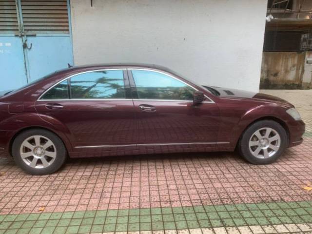 https://images10.gaadi.com/usedcar_image/4223296/original/98eb0971ab842aa8f00587423a3cd2b9.jpg?imwidth=6400