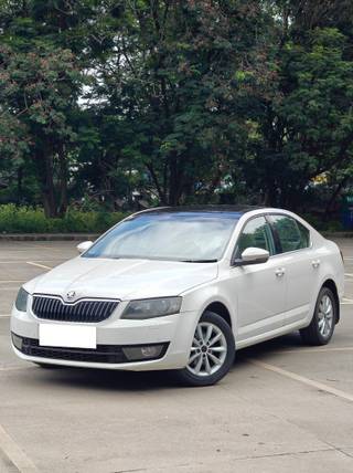 Skoda Octavia 2013-2017 Skoda Octavia Elegance 2.0 TDI AT