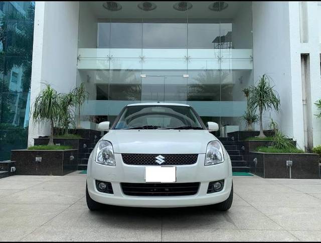 https://images10.gaadi.com/usedcar_image/4223347/original/processed_92eba31e63cbfdf0cf306cc8e847009c.jpeg?imwidth=6400