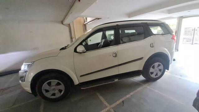 https://images10.gaadi.com/usedcar_image/4223351/original/141fed1bddd3ec95faa857a963d6e666.jpg?imwidth=6402