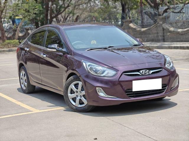 https://images10.gaadi.com/usedcar_image/4223358/original/processed_5a2874075bff8362df4db9fea89896c8.jpg?imwidth=6402