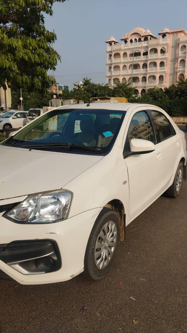 https://images10.gaadi.com/usedcar_image/4223386/original/c37c7c77ccc4cdc9ba3d688c87c1fb0f.jpg?imwidth=6400