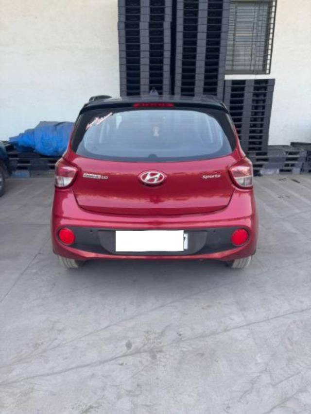 https://images10.gaadi.com/usedcar_image/4223400/original/processed_6be9bcd8-237d-4c7d-9001-8638176d2807.jpeg?imwidth=6402