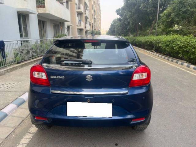 https://images10.gaadi.com/usedcar_image/4223488/original/1202f95ac3644df169363bf18d92c024.jpg?imwidth=6401