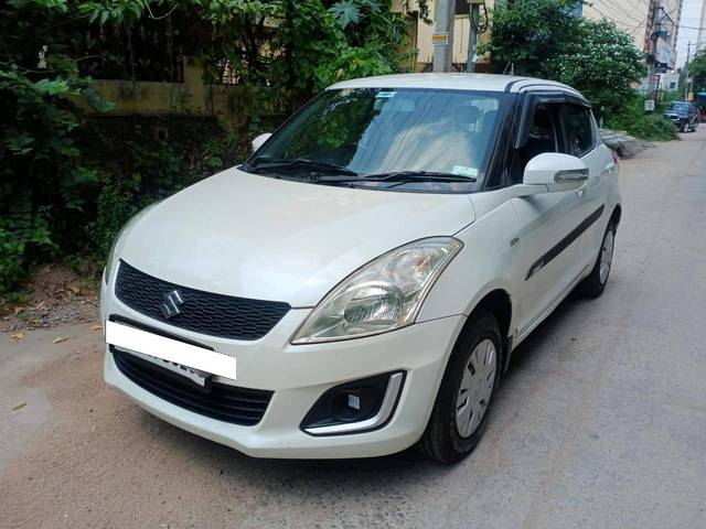 https://images10.gaadi.com/usedcar_image/4223521/original/processed_522ee16352389d70d2fa3d0b286acc6a.jpg?imwidth=6402