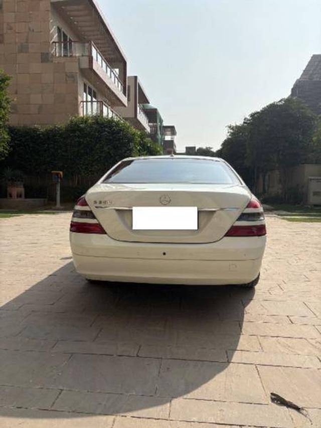 https://images10.gaadi.com/usedcar_image/4223608/original/3934944b49d0d1758076607999e7bc98.jpg?imwidth=6401