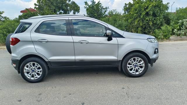 https://images10.gaadi.com/usedcar_image/4223639/original/16449eeda0e89351f0c075b59c625417.jpg?imwidth=6401