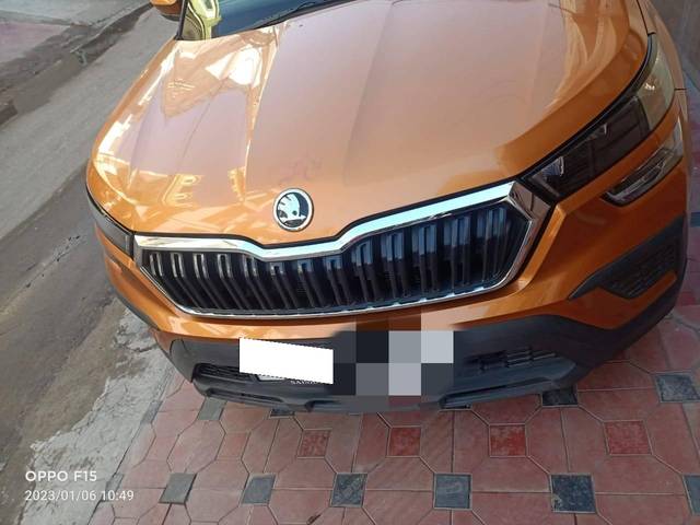 https://images10.gaadi.com/usedcar_image/4223649/original/processed_f59e25cce1f7cd26c9493ad3d072dc80.jpg?imwidth=6400