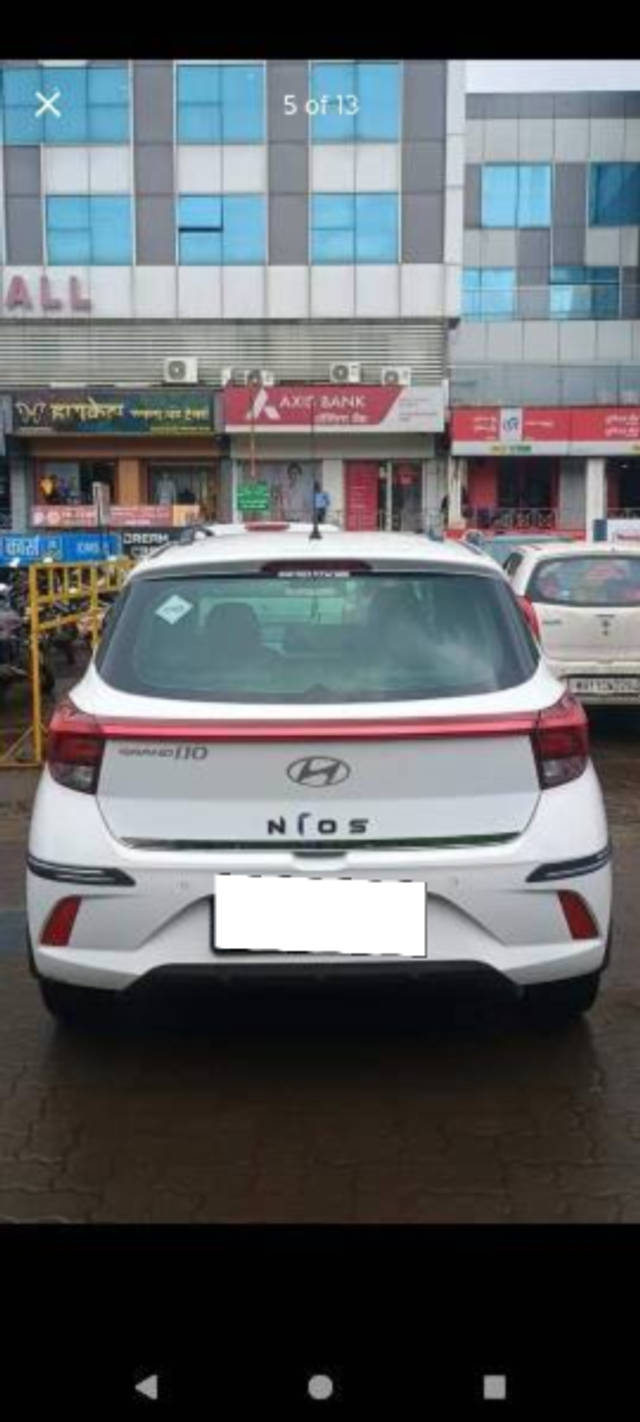 https://images10.gaadi.com/usedcar_image/4223652/original/processed_a6fe64aa-6c48-4bae-bda1-1e89469eaf8e.png?imwidth=6401